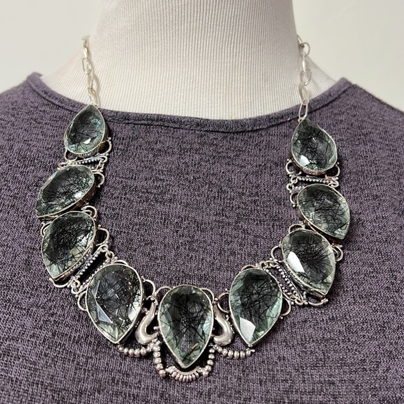 Vintage statement sterling necklace with glass - Picture 3 of 11